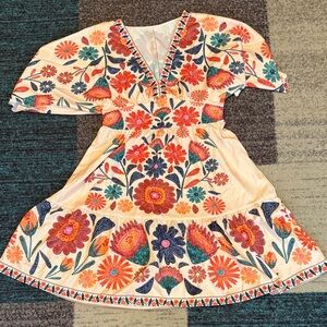 Emery Rose Floral V Neck Dress NWOT Size M